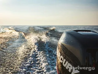 Прокат моторной лодки: правила и нюансы